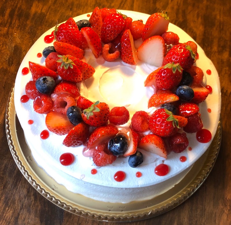 現在のホールケーキの種類と値段 三重県のケーキ店 ルクール のブログ