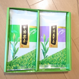 画像 【株優待】クオカードとお茶が自動で到着 の記事より 1つ目