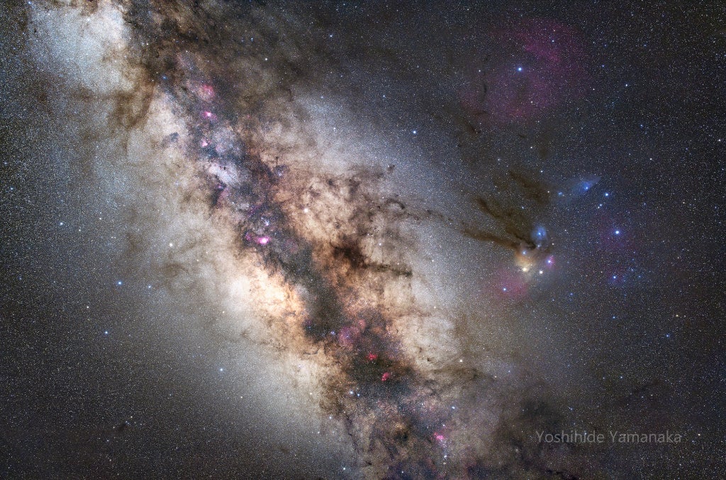カメラレンズの星野写真は面白い！（天の川ハイライト付近）の記事画像