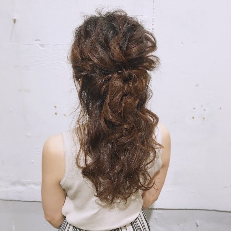 結婚式 二次会人気の髪型ヘアカタログ ハーフアップヘアアレンジ 表参道美容室 Nora Hair Salon 久場秀行のブログ
