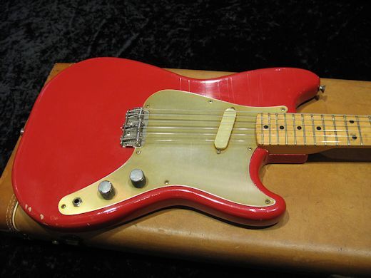 Fender 1957 Musicmaster 買いました 動画追加 真っ赤で可愛い いきすぎたdiy ヴィンテージギターと濃い Diy
