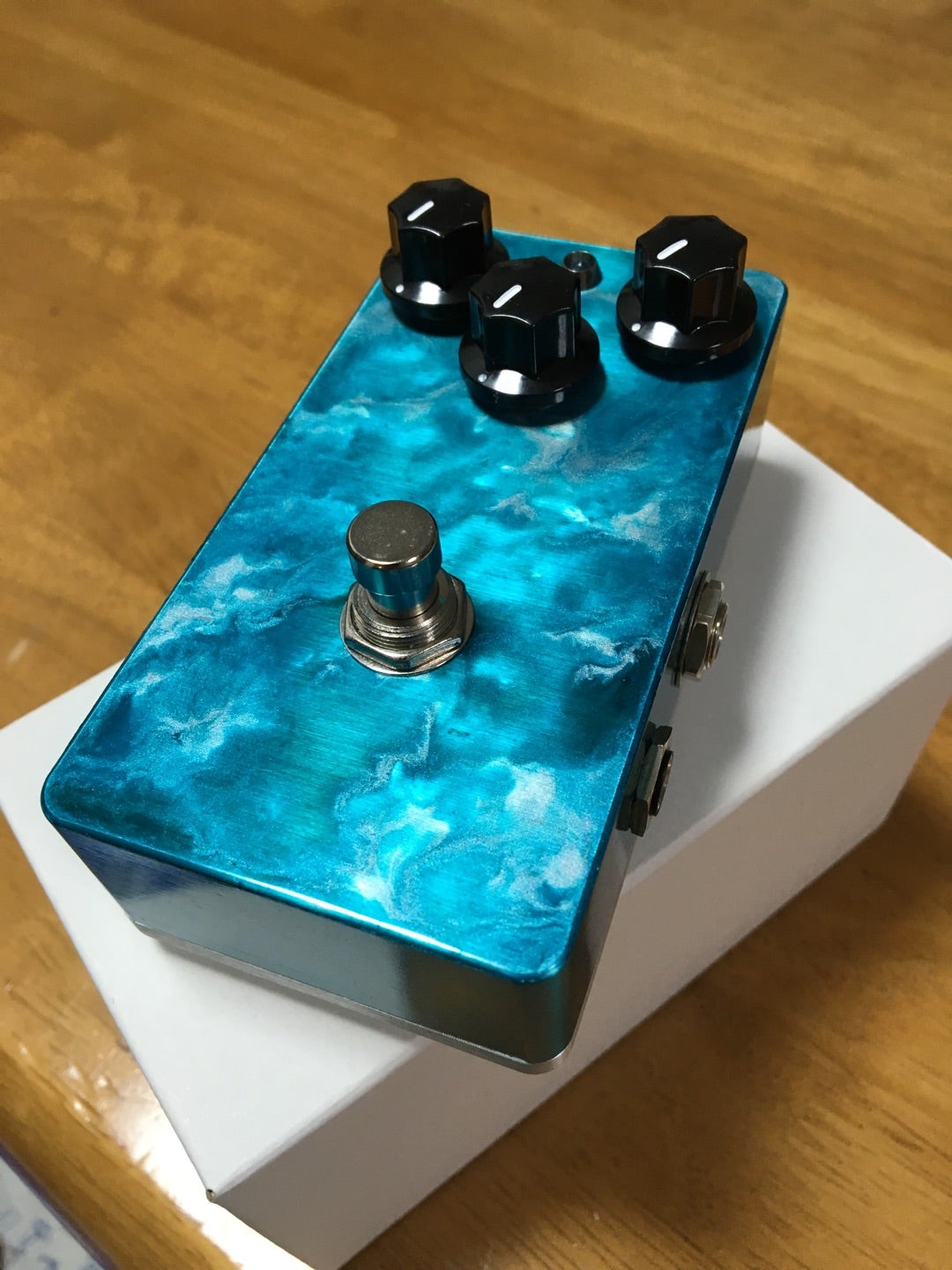 Leqtique Maestro Antique Revised | ギターと機材とBUMPと Leqtique Maestro Antique Revised | ギターと機材とBUMPと