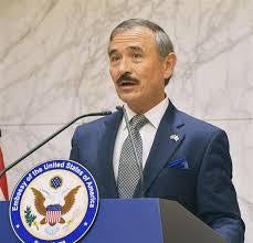 日系の在韓アメリカ大使のひげが日本領時代の総督に似ているのでけしからんのだそうです