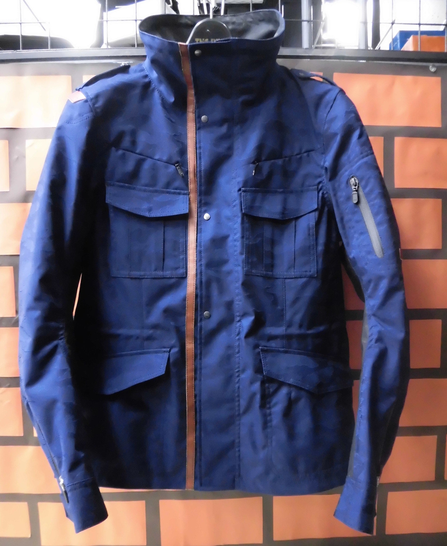 クシタニ K-2353 FIN JACKET M | rodeosemillas.com