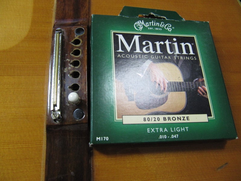 一部予約 Martin アコースティックギター弦 M175 ORIGINAL 80 20 ブロンズ マーチン アコギ弦 M-175  〈ゆうパケット対応〉