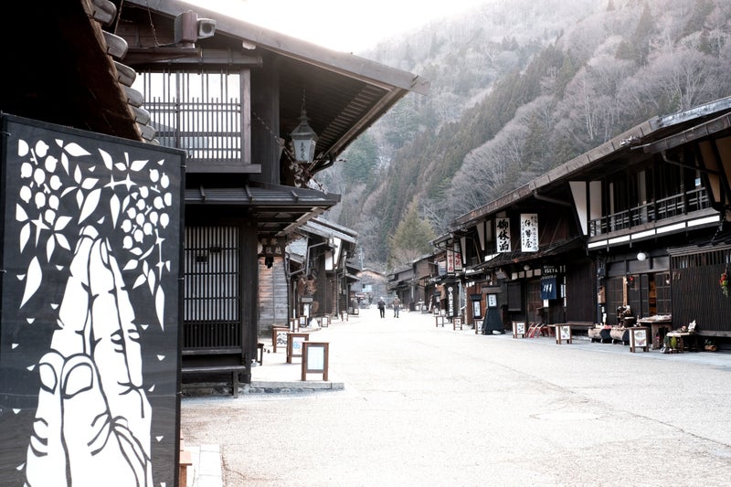 奈良井宿 冬の色 言葉の魔法 笑みがこぼれるとき