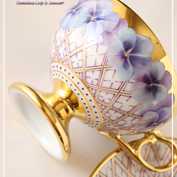 画像 まるで美術品♪パンジーの花輪をあしらったカップ＆ソーサー♪＜◆生徒様作品集◆＞ の記事より 5つ目
