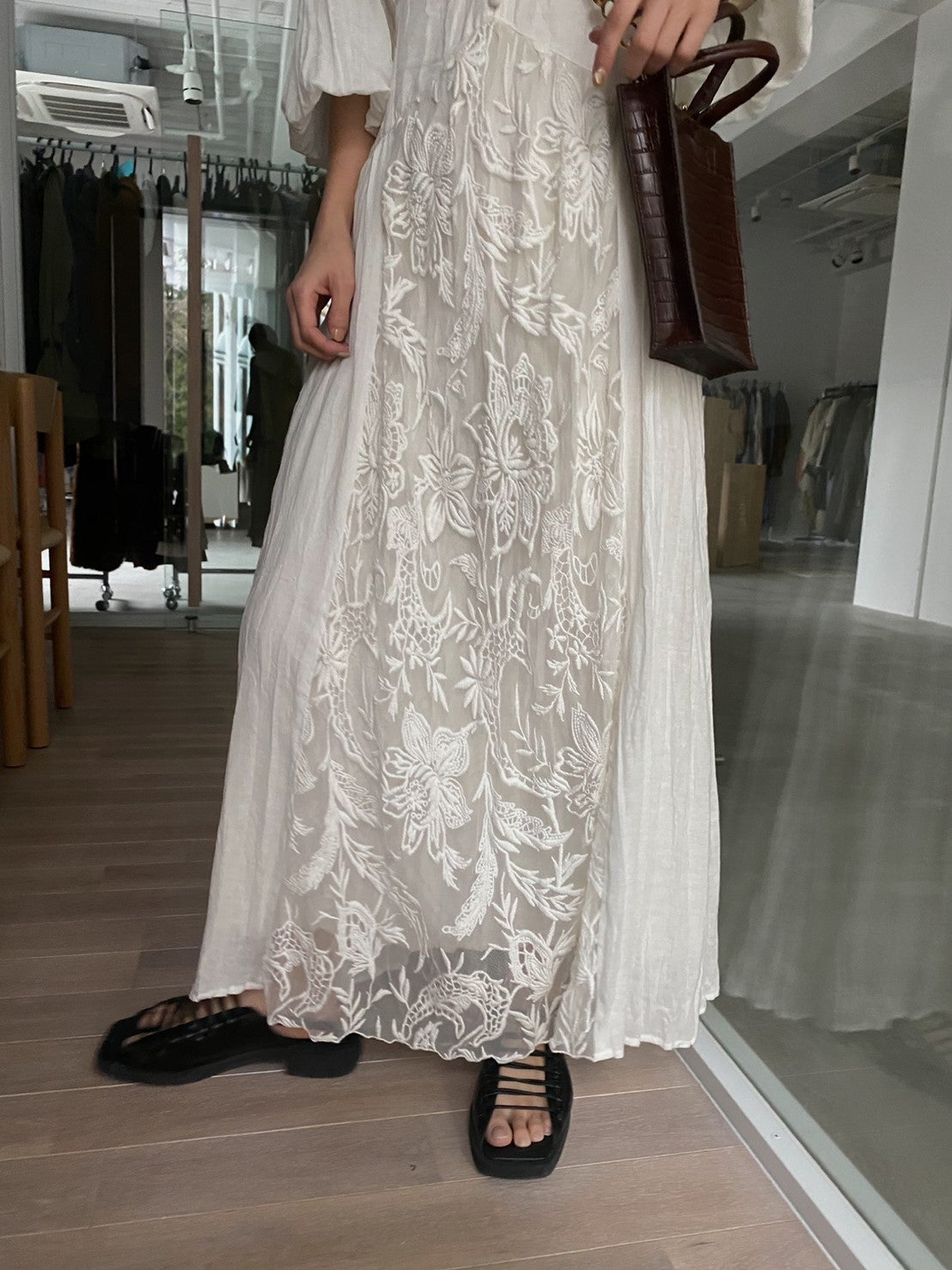Medi Embroidery Tulle Lace Dress Britain, SAVE 60% - aveclumiere.com