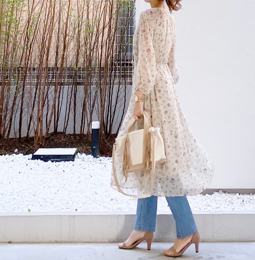 UNIQLO 花柄シフォンワンピース サイズМ ならし UNIQLO 花柄シフォンワンピース サイズМ ならし