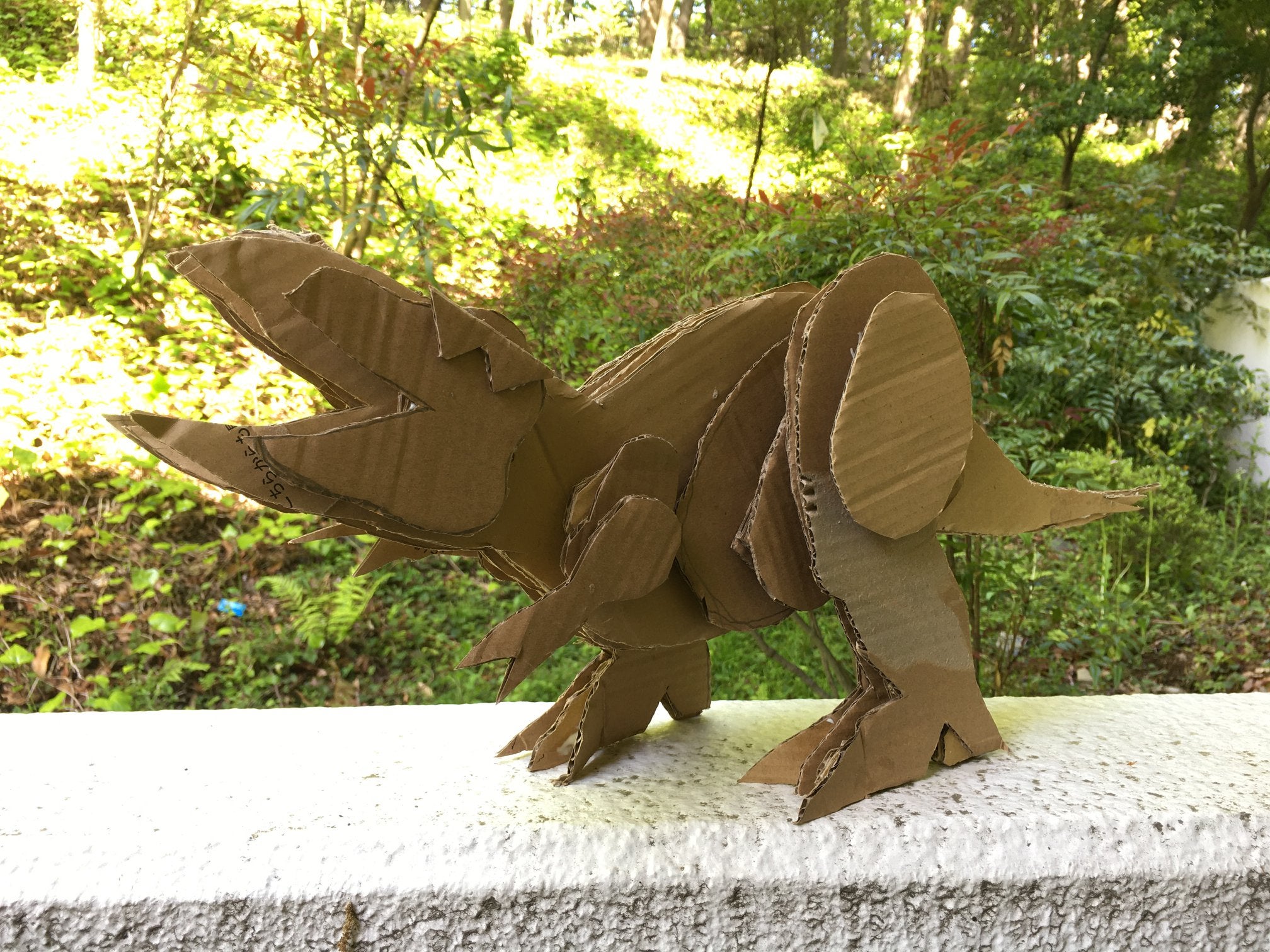 子どもも作れるダンボール恐竜 日本画家伊東正次のブログ