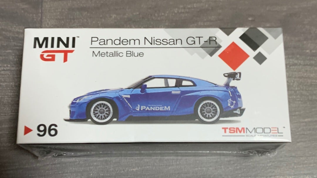 MINI GT パンデム GT-R メタリックブルー通常版&トイザラス版見比べて