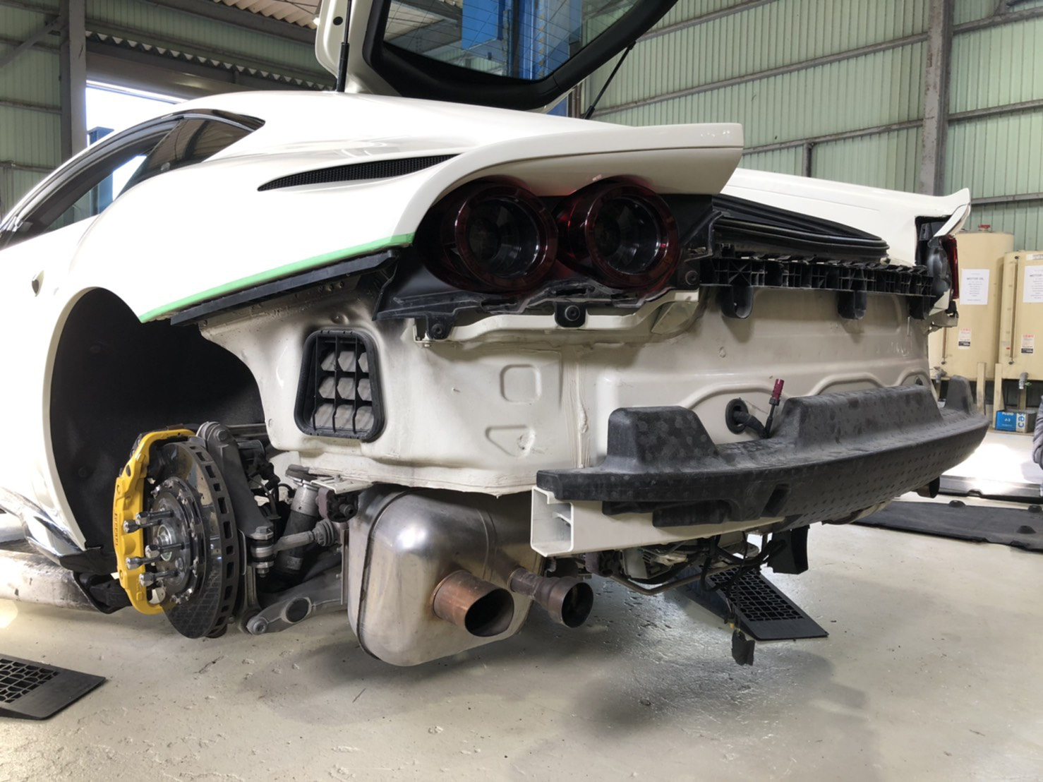 フェラーリ 812スーパーファストをカスタマイズ！！！(その1 | AUTO