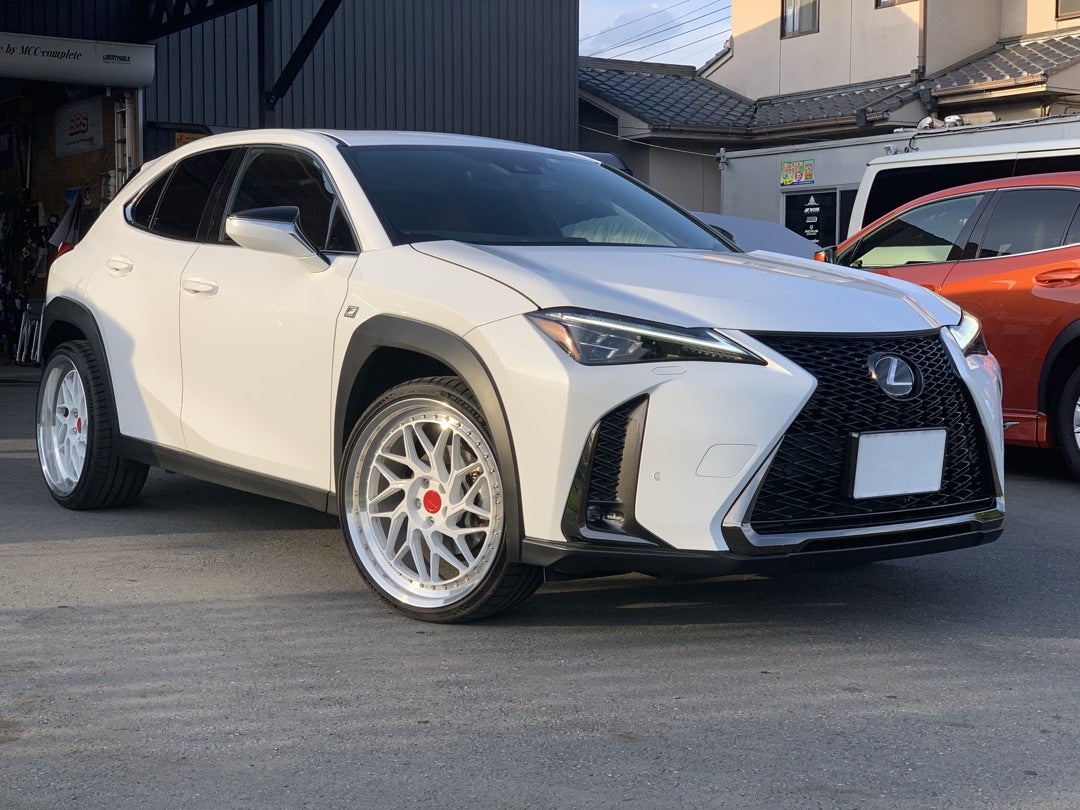 LEXUS UX Z-performance 21インチ 投入 | MCC-Complete車販売/買取