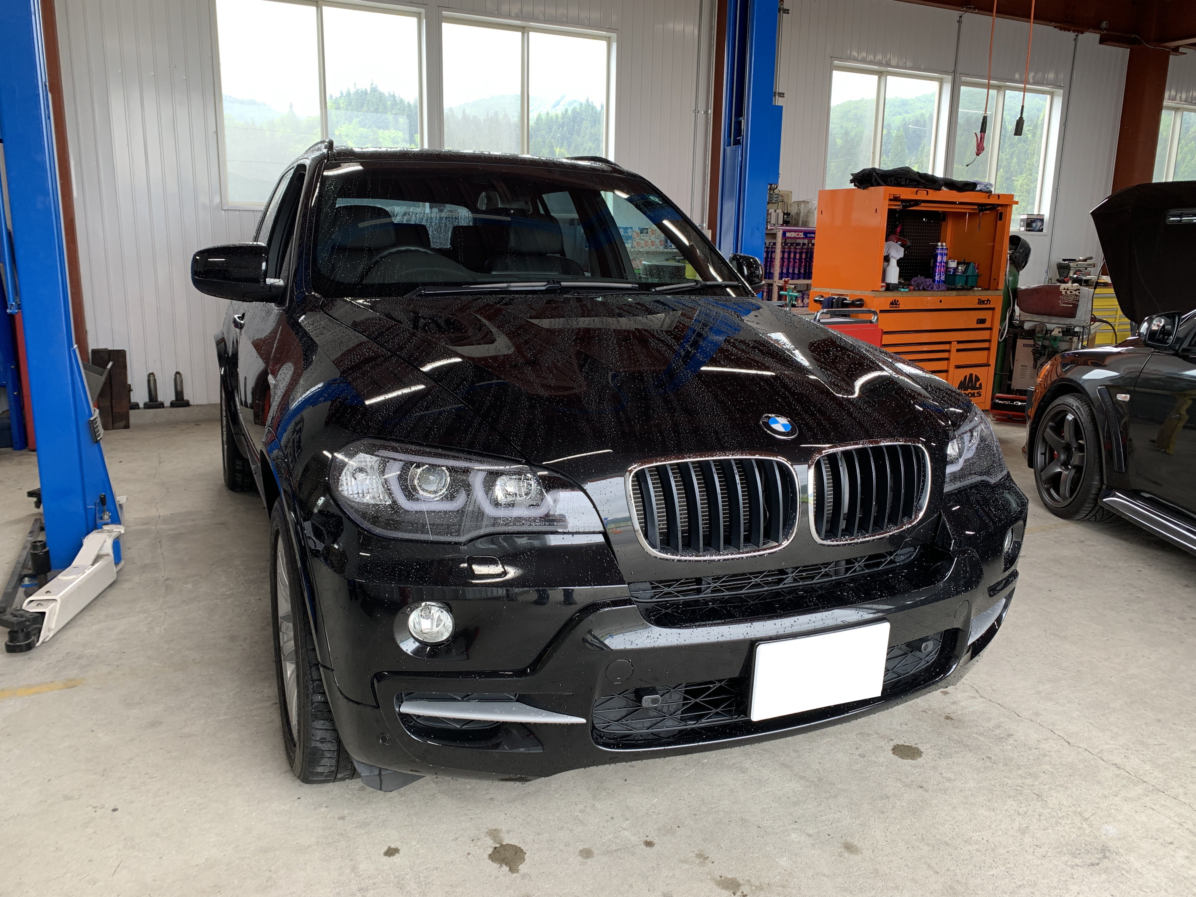 BMW X5 E70/ヘッドライト交換/AFS無効化/VOコーディング（ABA-FE30） | ドイツ車専門自動車修理工場「ハッカイオートのblog」