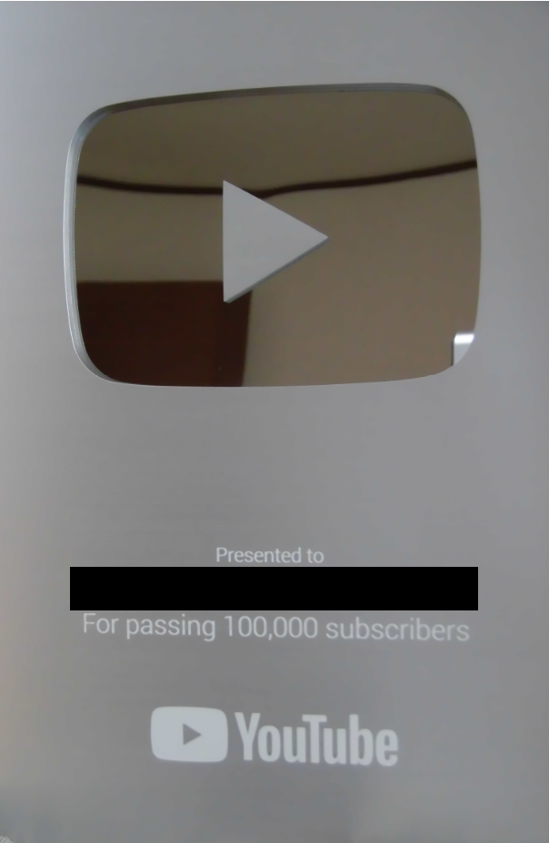 YouTube 銀の盾 旧バージョンVer. - 工芸品 YouTube 銀の盾 旧バージョンVer. - 工芸品