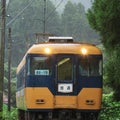 雨の列車待ち・大井川鐡道