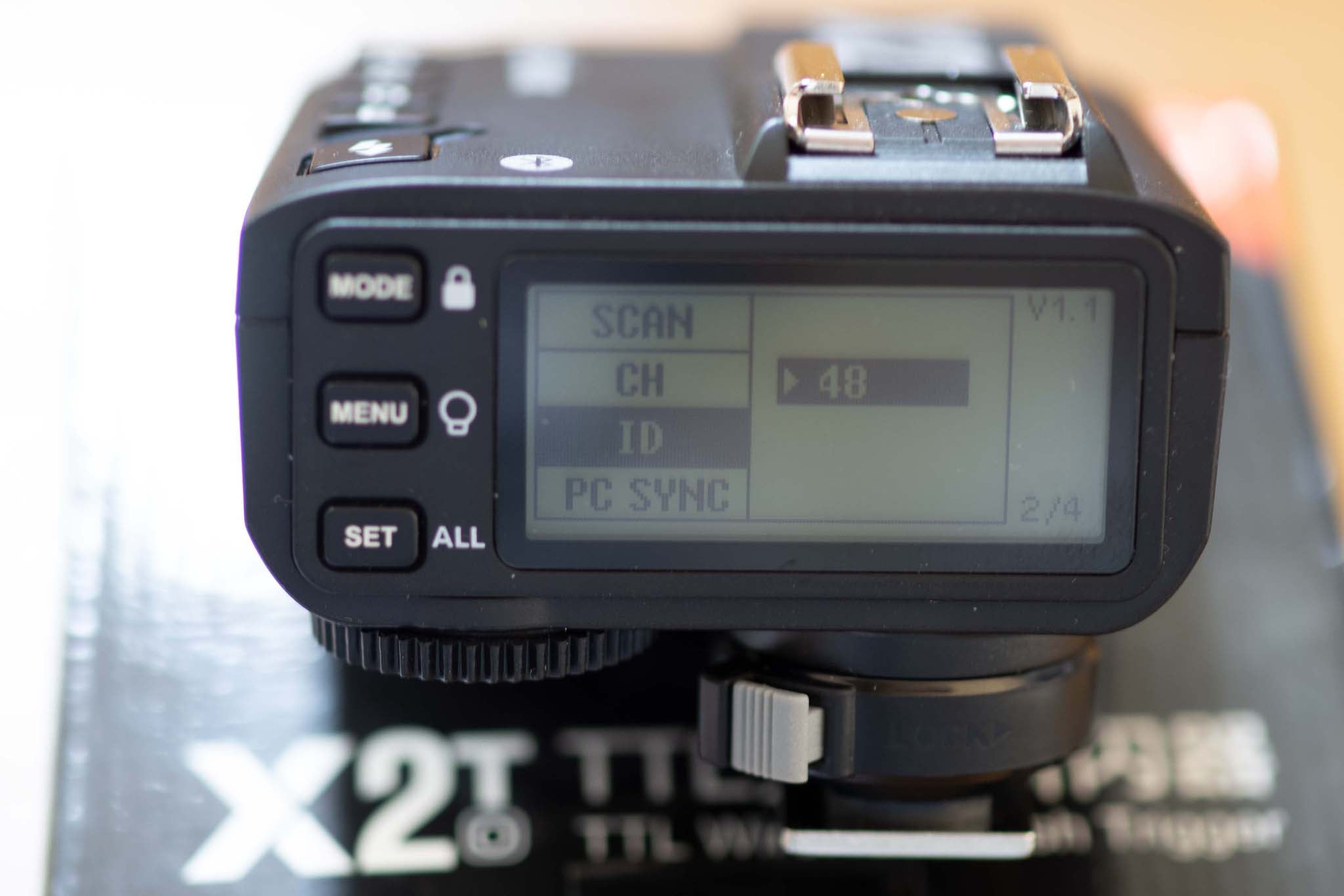 カメラ その他 GODOXのX2Tトリガーを使ってV1ストロボをスレーブで使う | 果実帽子の 