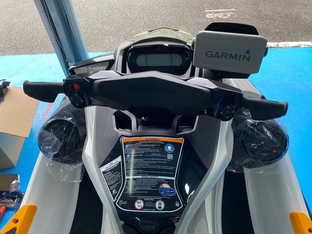 SEADOO純正オーディオ取付(スピーカー取付)作業!FISH PRO 170 SEADOO純正オーディオ取付(スピーカー取付)作業!FISH PRO 170