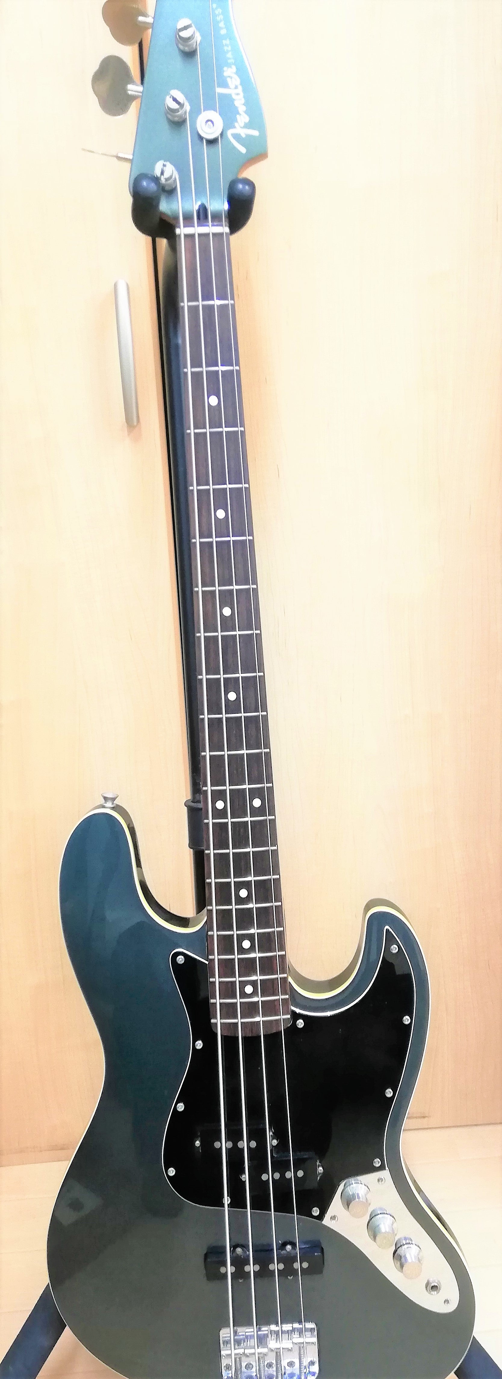 半額SALE／ ベース エアロダイン Fender - ベース - ucs.gob.ve