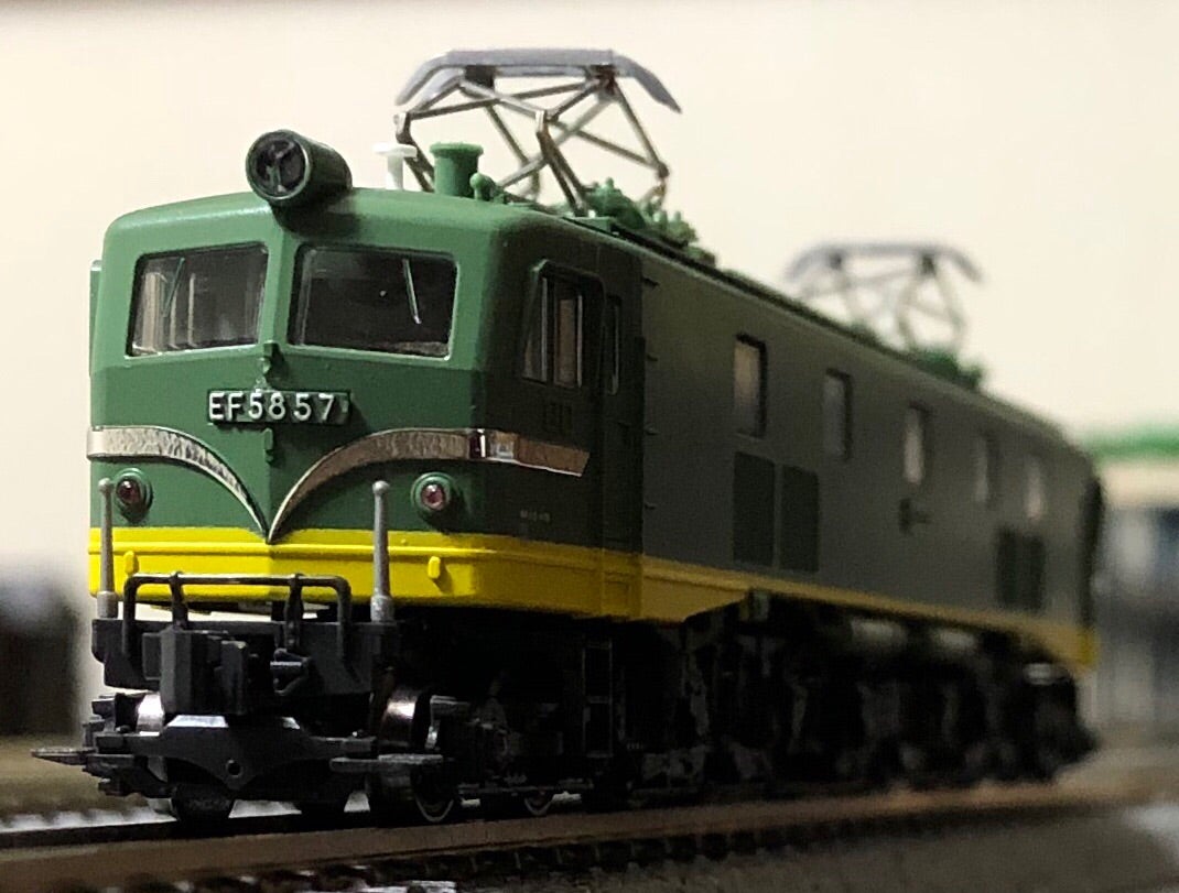 選ぶなら 【3039s57】EF58-57 電気機関車(青大将・大窓) 鉄道模型 