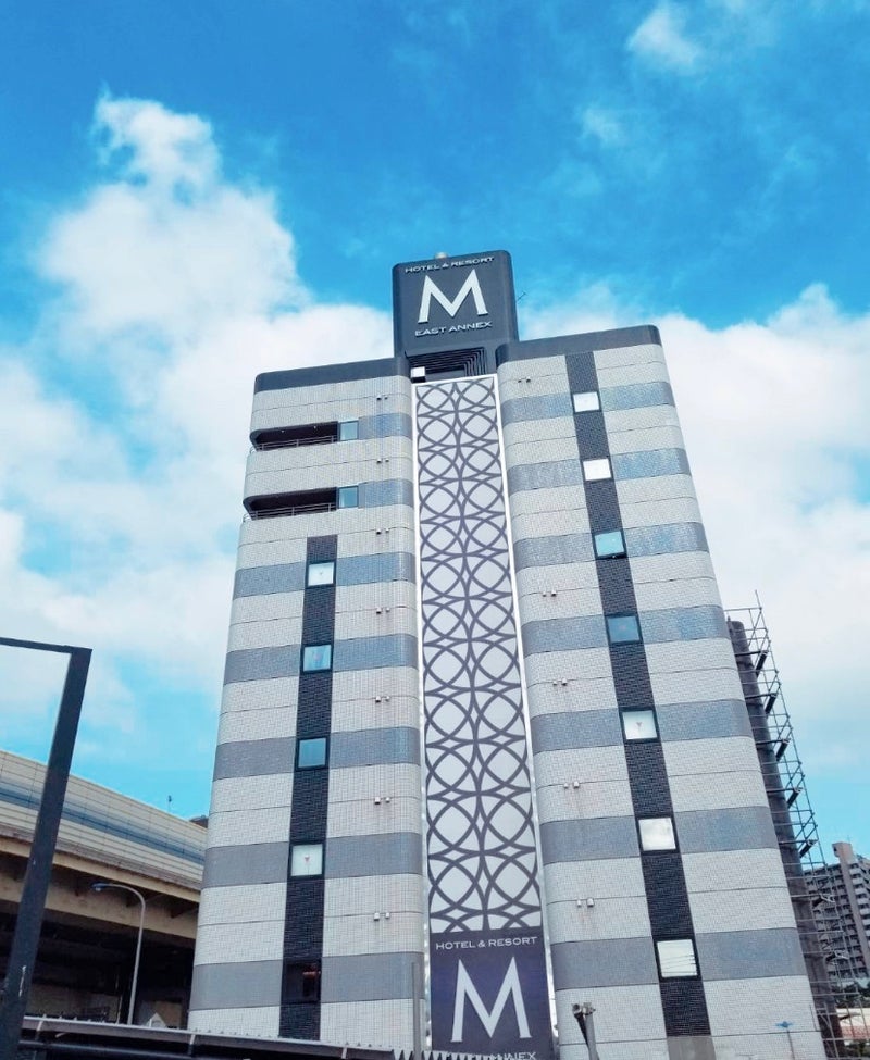 M ホテル