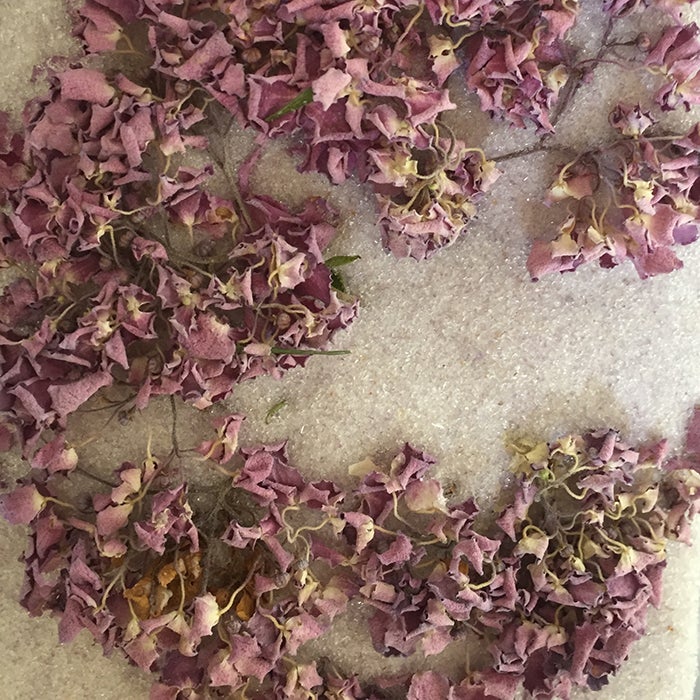 紫陽花のシリカゲルのドライフラワー のその後 今日の空色 花模様