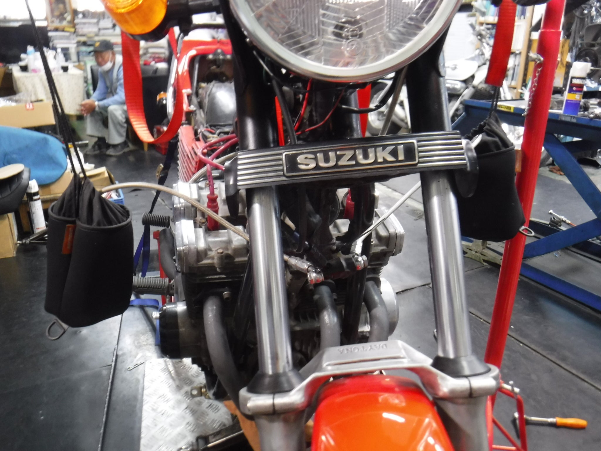 スズキ GSX400FS インパルス ステムベアリグ交換！！ | 本庄市のバイク 
