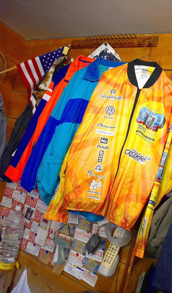 アフターコロナウィズコロナ古着屋カチカチ店内画像