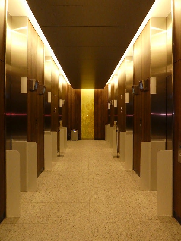 hitoto広島エレベーターホール