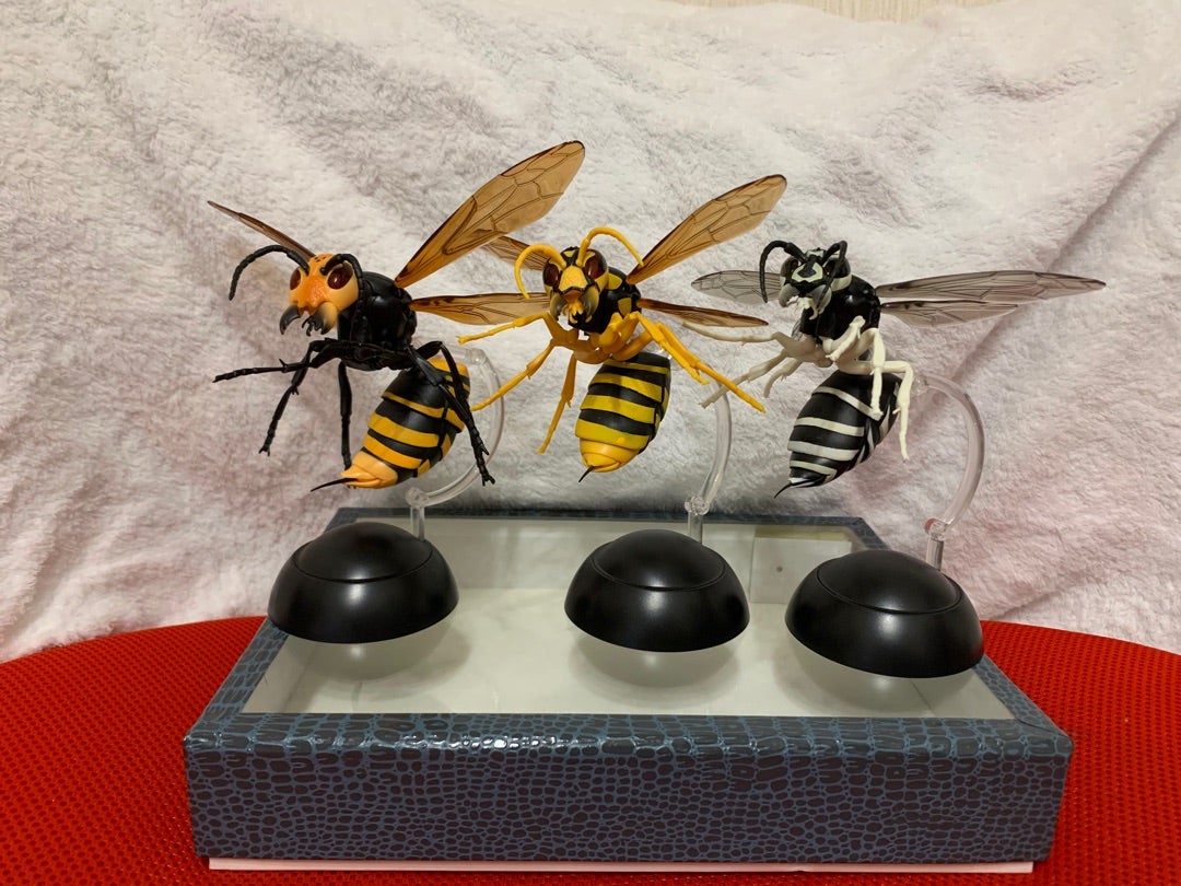 スズメバチのガチャガチャ 日本の国蝶オオムラサキ研究所