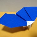 紙飛行機の折り方