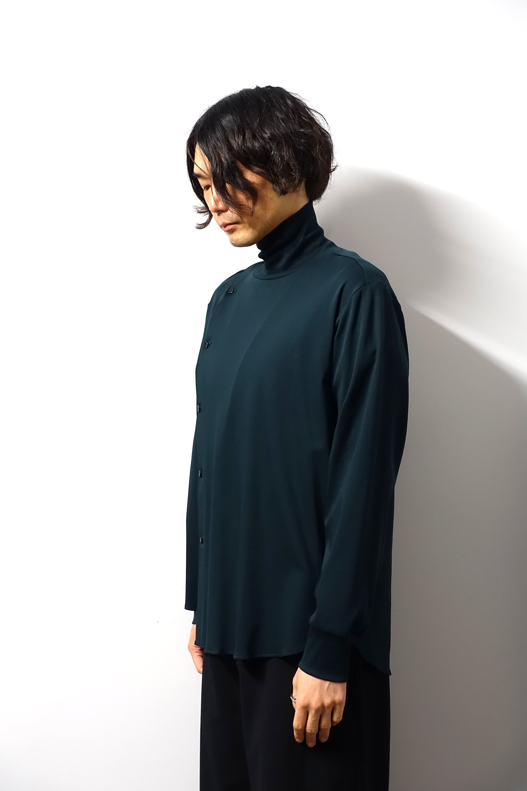 ETHOSENS(エトセンス)/High neck shirt/Green 通販 取り扱い-CONCRETE 