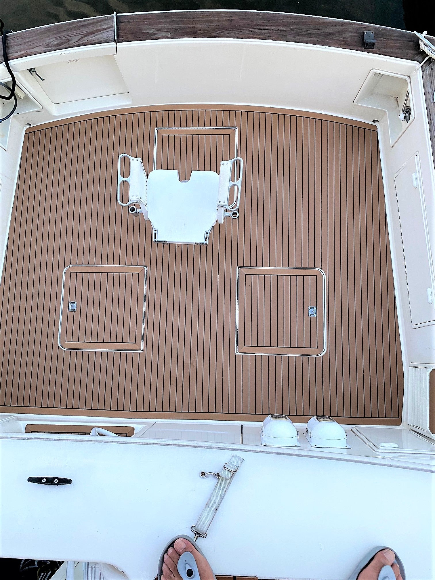 PVCチークフロアデッキ材 オーシャンヨットに施工しました トップウォータータックルズのブログ