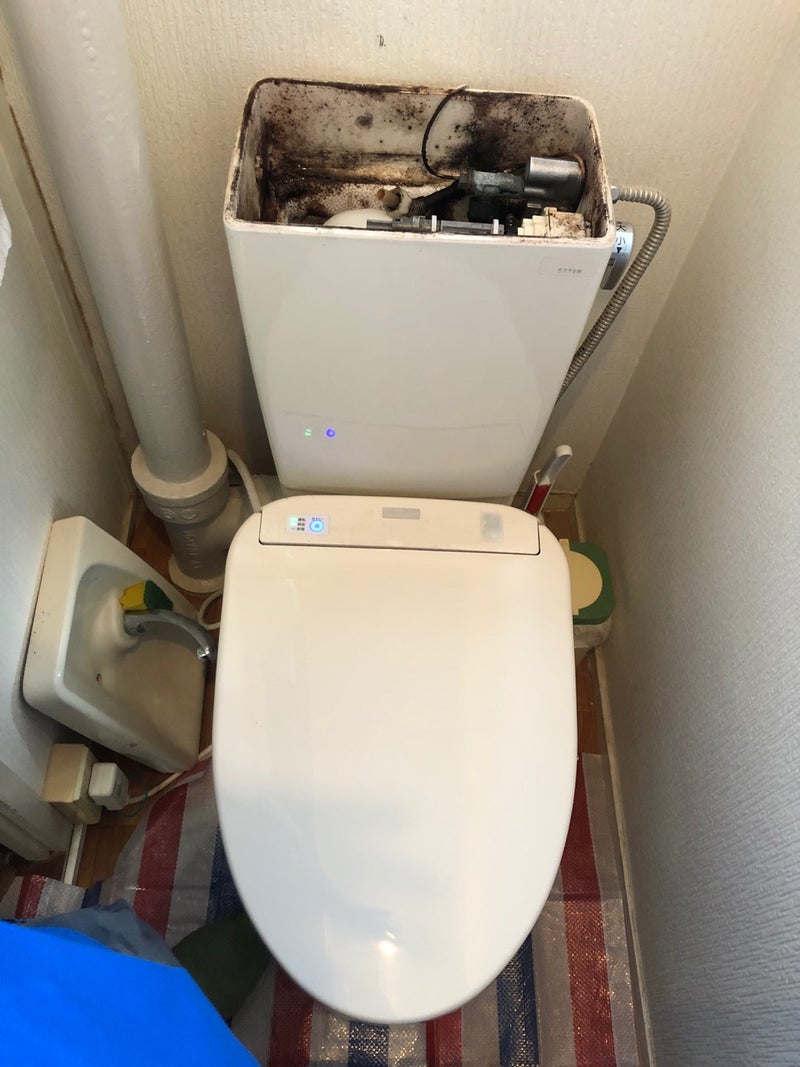 トイレタンクの水が止まらないのでした。 アトム電器新川店 東久留米市の街の電器屋さん
