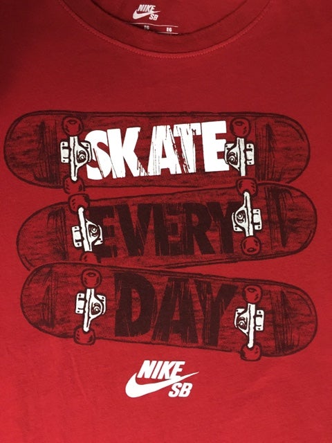 NIKE ナイキ SB スケートボード 半袖 Tシャツ 赤 KIDS XL 158-170cm 