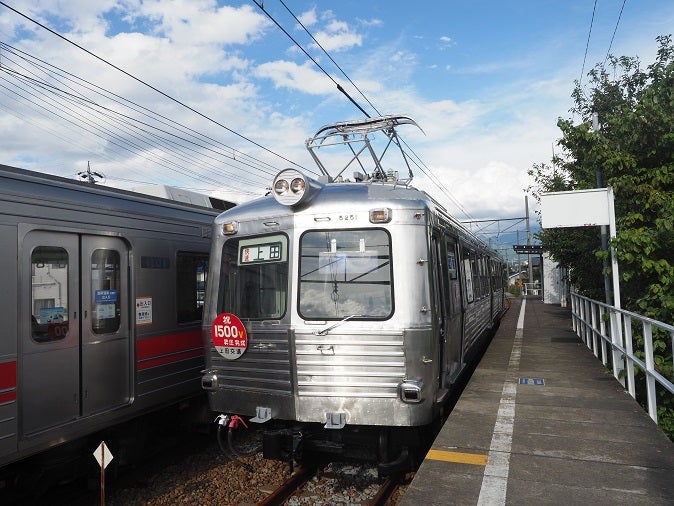 上田交通5200系電車