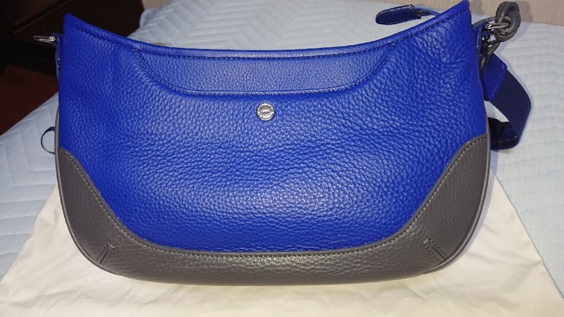 キレイなブルーのショルダーバッグを50%オフでお買い上げ～PELLE MORBIDA | 大人たちの夢のブログ
