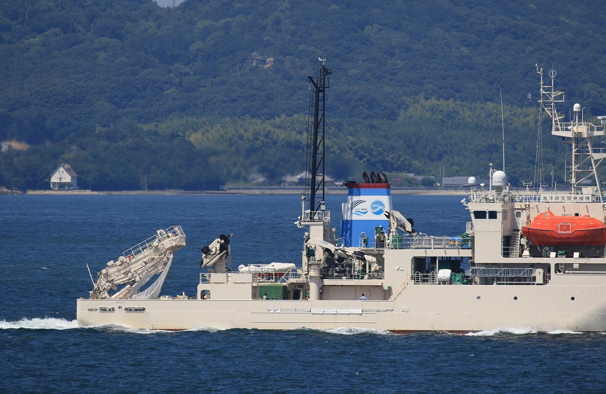 明珍在銘 自在鉄製大振海老 148g/全長34㎝ 東Y6-0424①トトエル