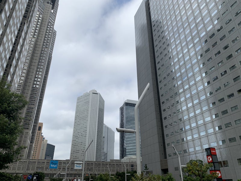 西新宿高層ビル街を散歩する たーぼーのブログ