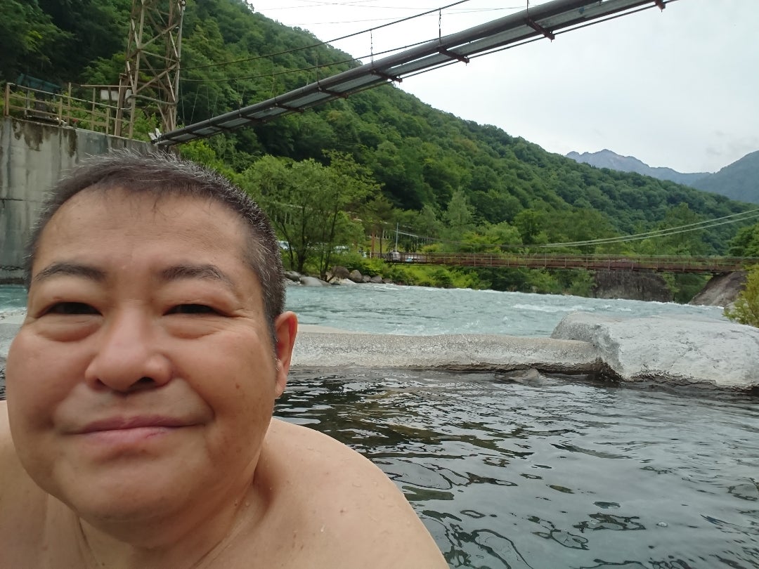 混浴画像掲示板 新穂高温泉 深山荘〈川との一体感を楽しむ混浴露天風呂〉＠岐阜県高山市奥飛騨温泉郷 | いろいろアウトな日々