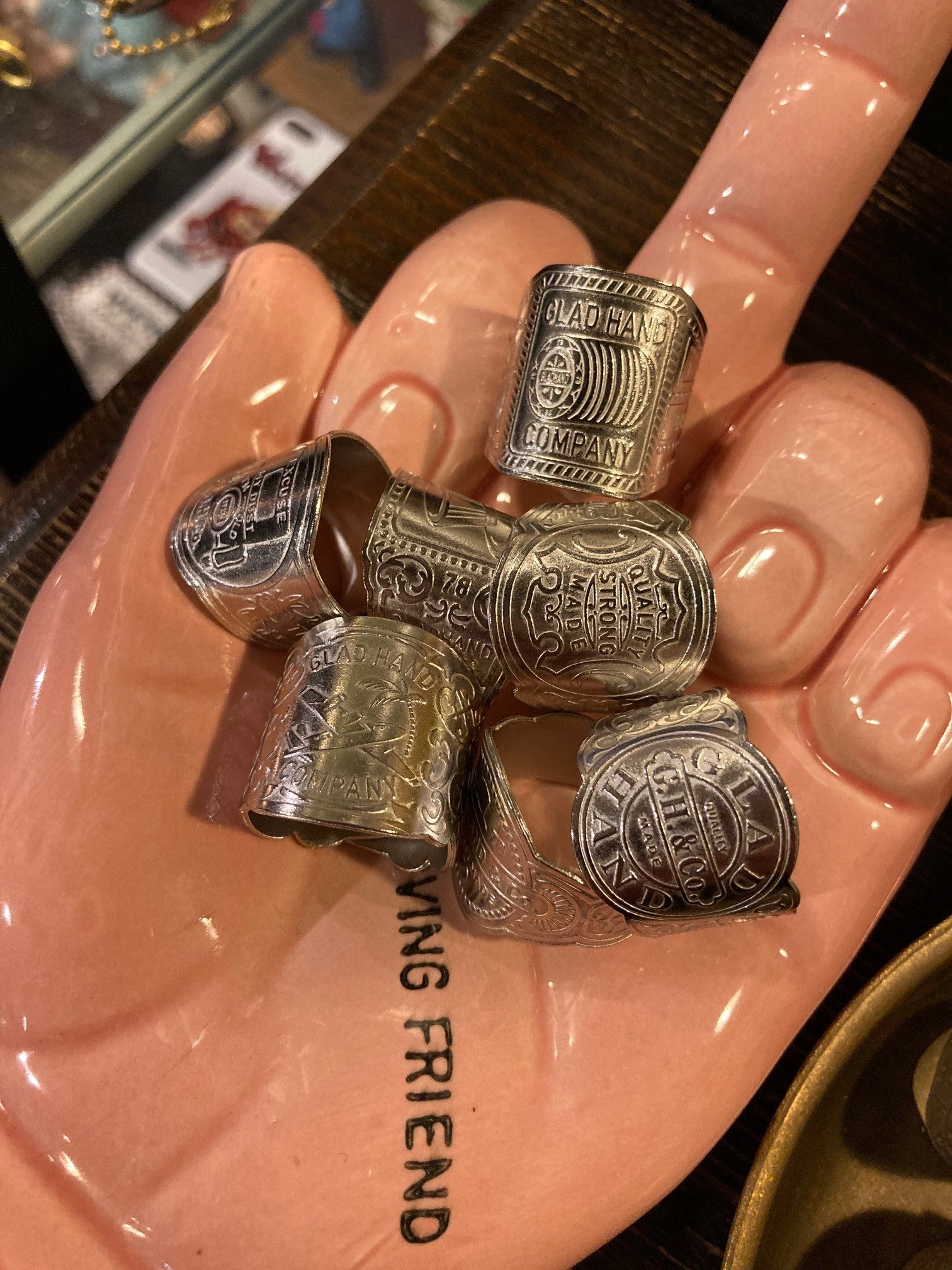 ☆11/2 GLAD HAND / CIGAR TAG - RING ☆ | SWINDLE blog