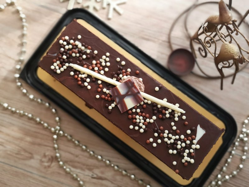 コストコ 悩殺スイーツ タキシードケーキはもう食べた 年コストコクリスマスケーキ Aoのコストコガイドブログ