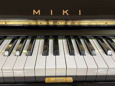 アップライトピアノ　MIKI  4点セット 鍵盤楽器 楽器/器材 おもちゃ・ホビー・グッズ 【SALE／10%OFF