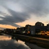 夕暮れの鴨川の画像