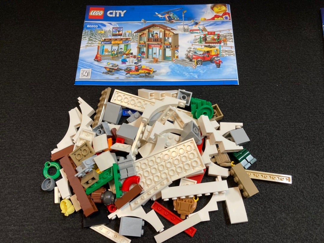 レゴ(LEGO) シティ スキーリゾート 60203を作ってみました その2