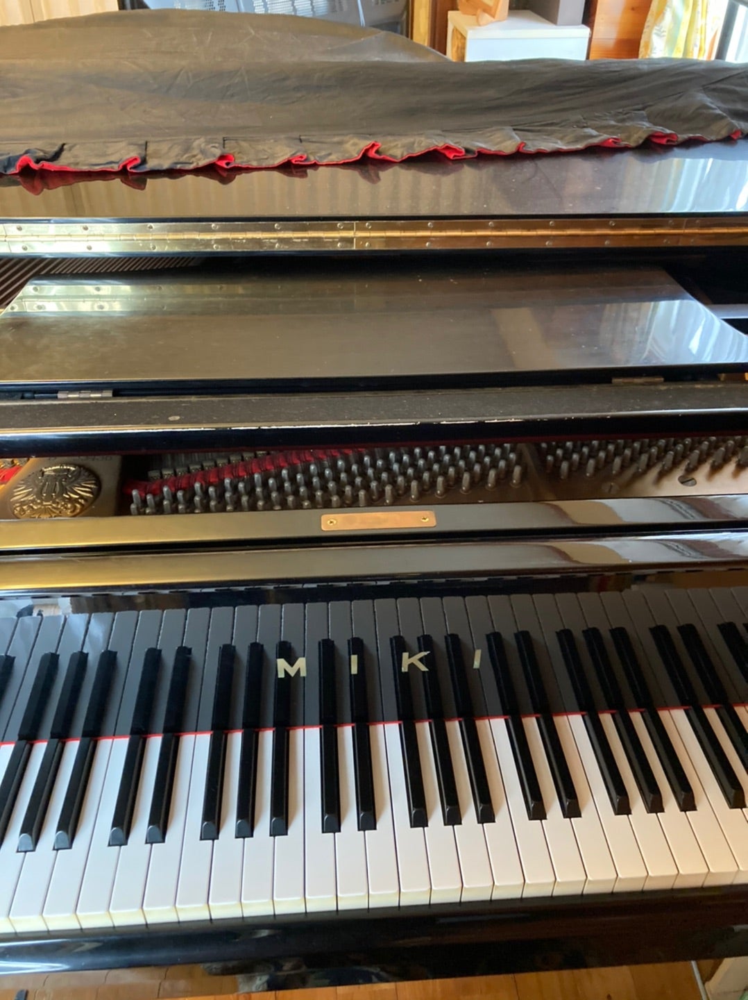 MIKIグランドピアノが2台 | Klavier craft のらりくらりブログ