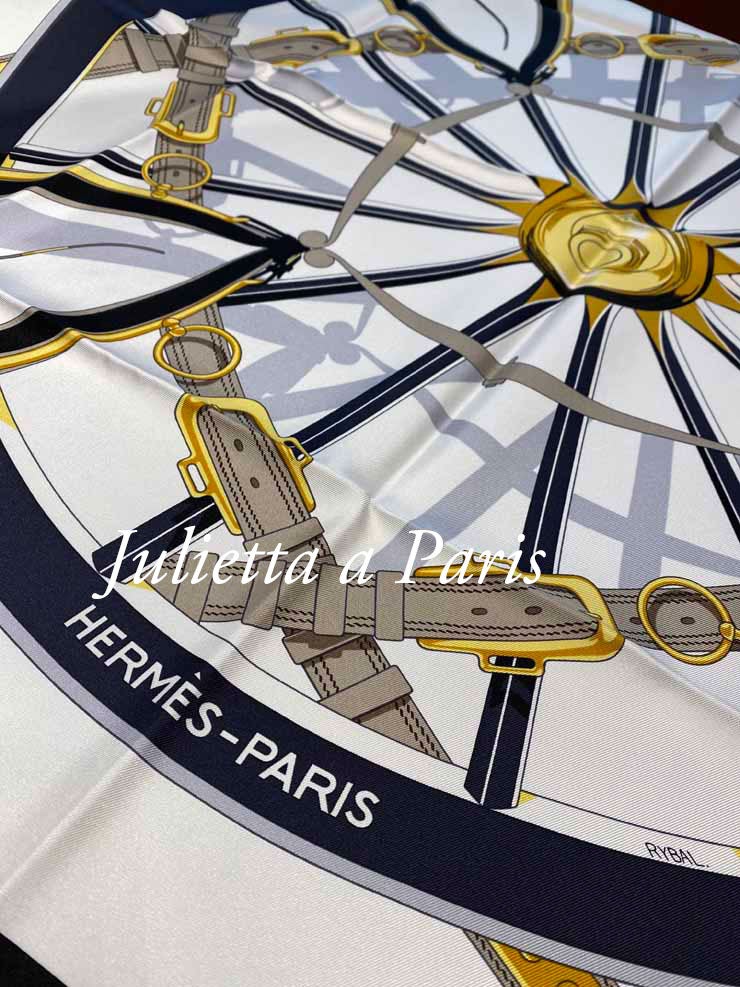 2月6日 パリはもう春！HERMESエルメス21年春夏新作のスカーフ・カレ