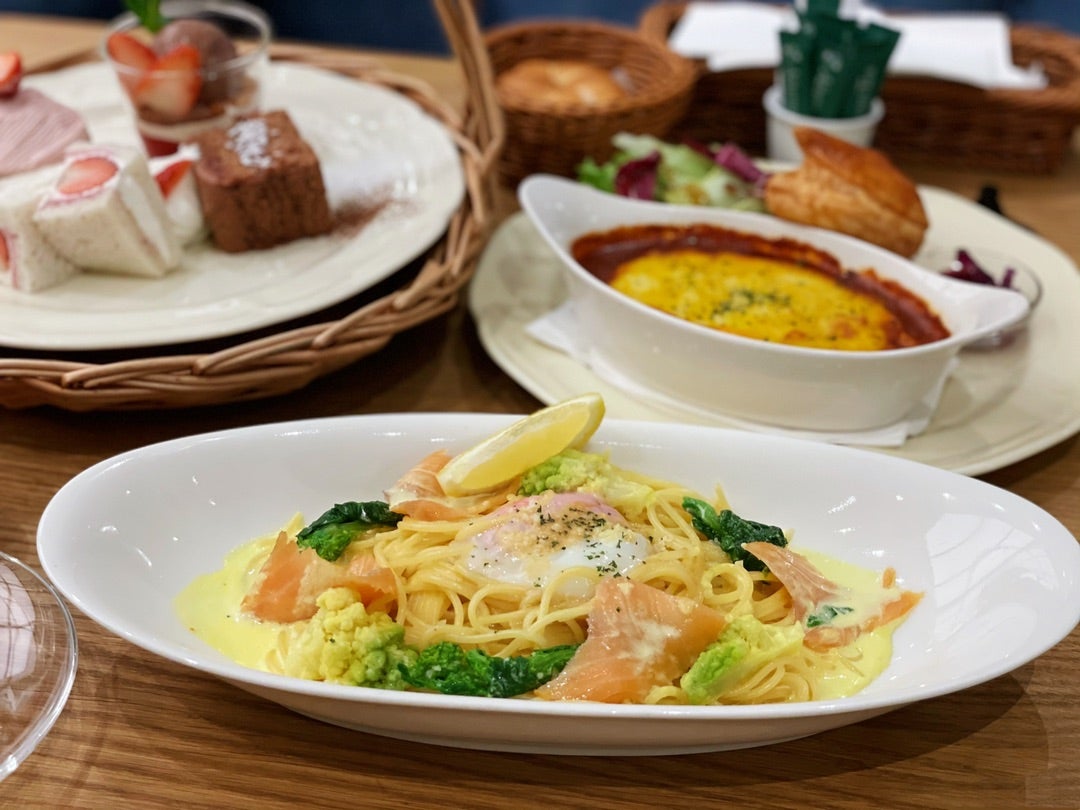 苺づくしのスイーツと神だった期間限定パスタ!「Afternoon Tea 苺づくしのスイーツと神だった期間限定パスタ!「Afternoon Tea