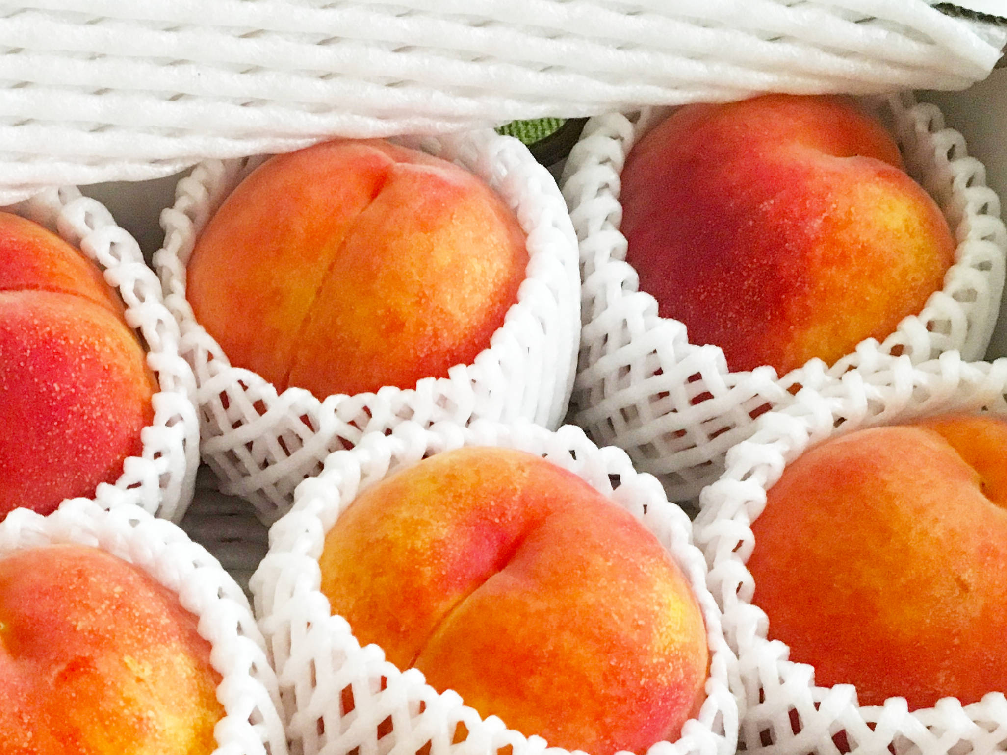 硬い桃はお好きですか？長野県生まれのワッサーはとても硬い桃。 旬の最高級果物通販の【果物市場】ブログ