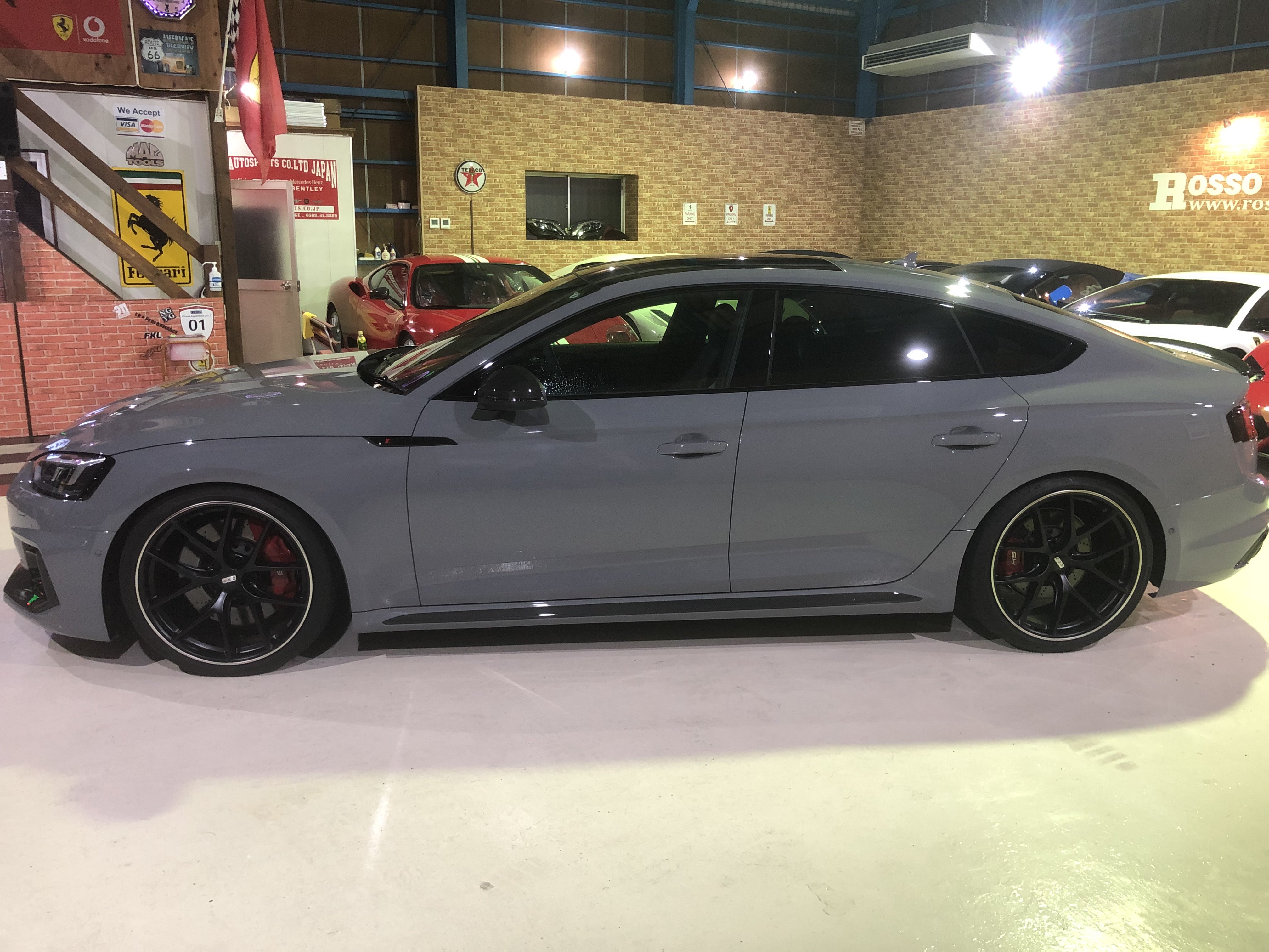 新型RS5スポーツバック入庫(